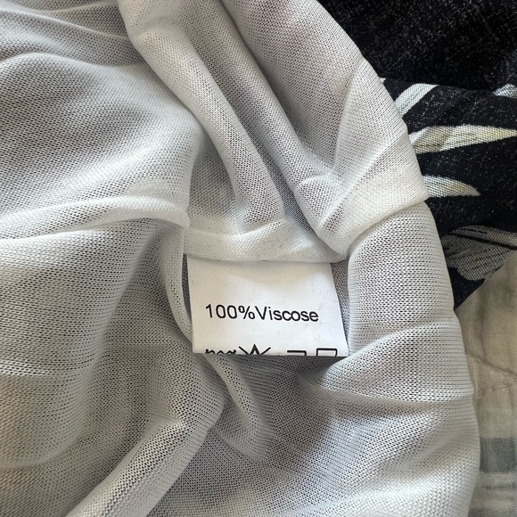 Leading Star Women’s size medium Pineapple Themed Black Maxi Dress🍍 new with tag - Picture 10 of 11